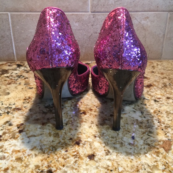 Sparkling Pink GUESS Heels - Picture 4 of 4